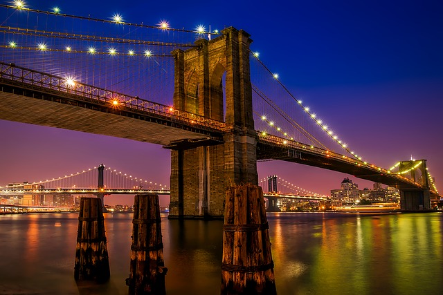 Brooklyn_Bridge